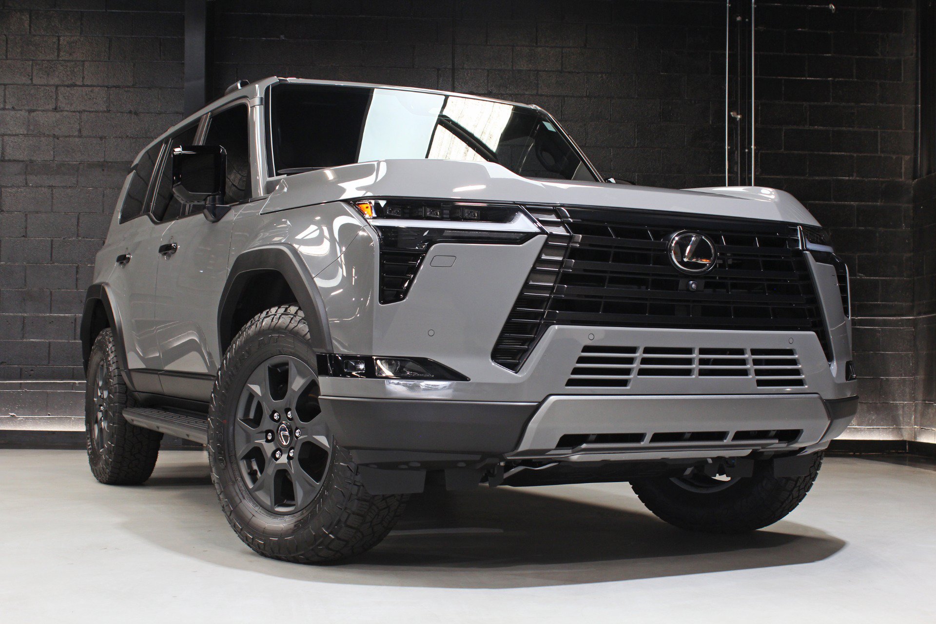 Used 2024 Lexus GX 550 AWD/4WD image 8