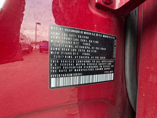 Used 2019 Volkswagen Tiguan SE w/ Panoramic Sunroof Package image 34