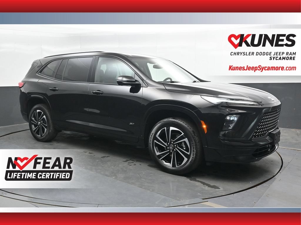 Used 2025 Buick Enclave Sport Touring AWD/4WD image 1