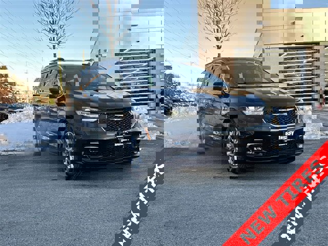 Certified 2022 Chrysler Pacifica Touring-L