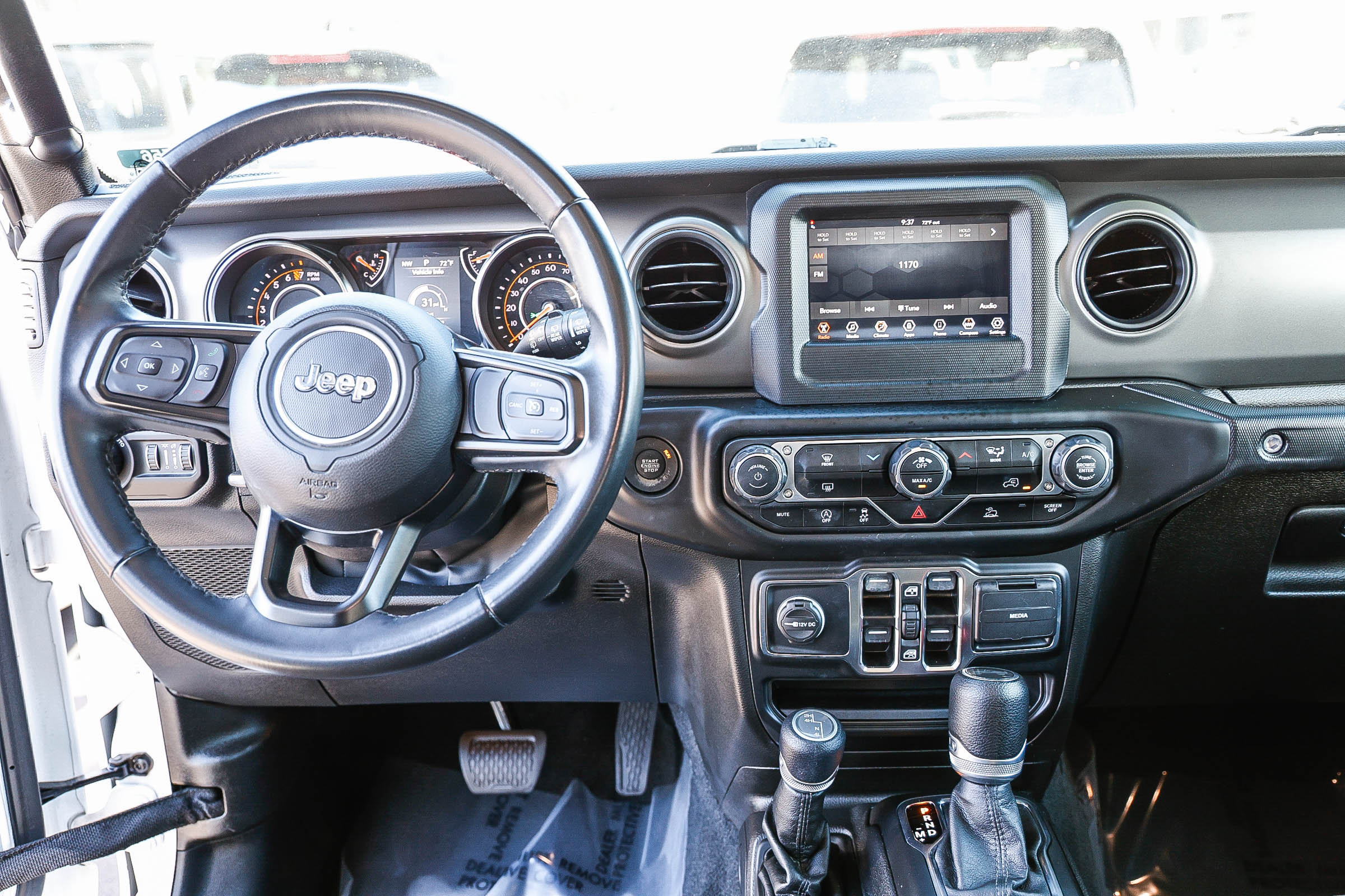 Used 2022 Jeep Wrangler Unlimited Sport AWD/4WD image 3
