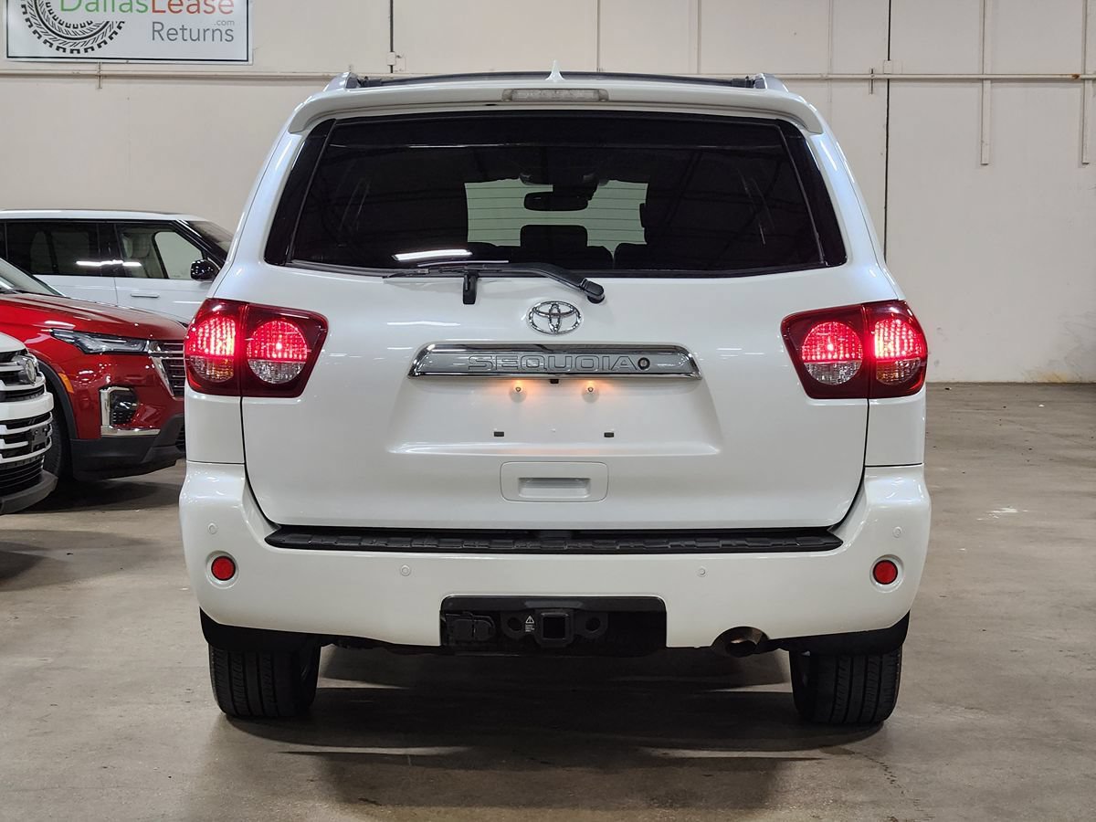 Used 2019 Toyota Sequoia Platinum RWD image 10