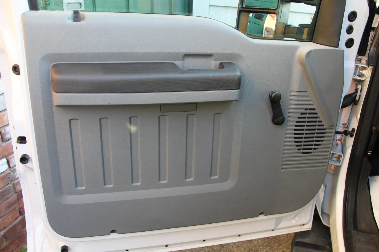 Used 2016 Ford F250 XL image 31