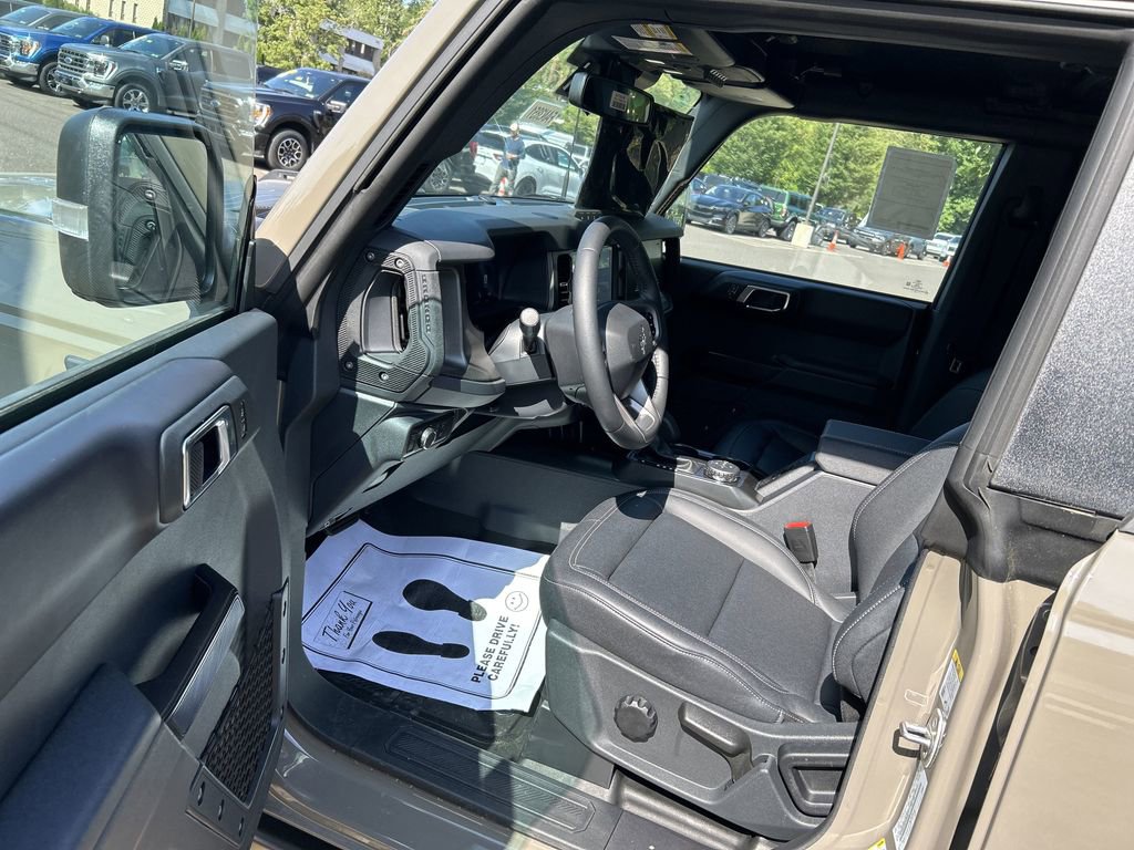 New 2025 Ford Bronco Badlands image 12