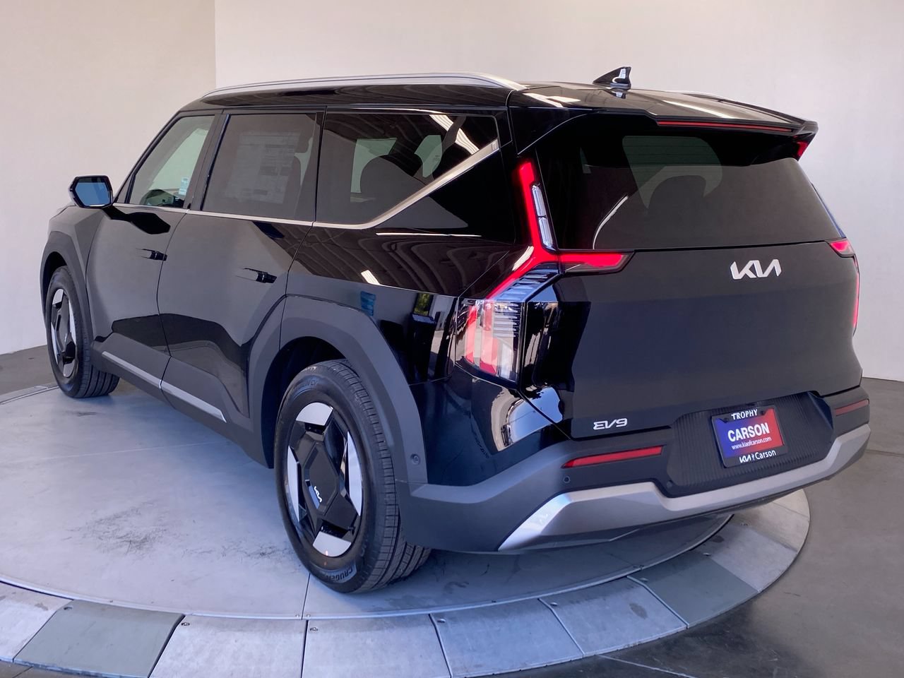 New 2026 Kia EV9 Wind AWD/4WD image 3