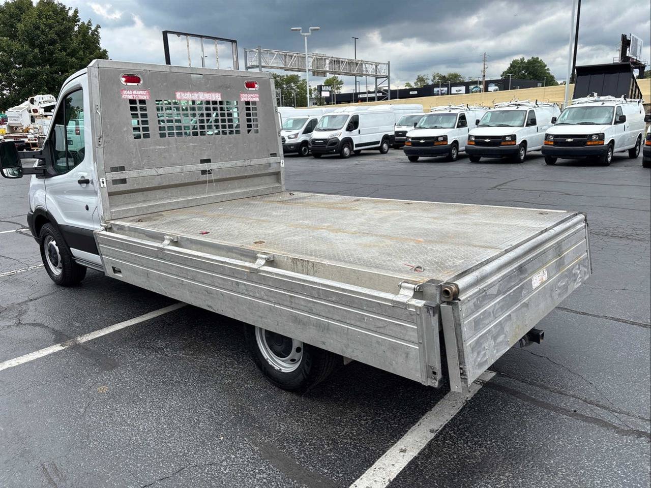 Used 2019 Ford Transit 250 138 RWD image 10