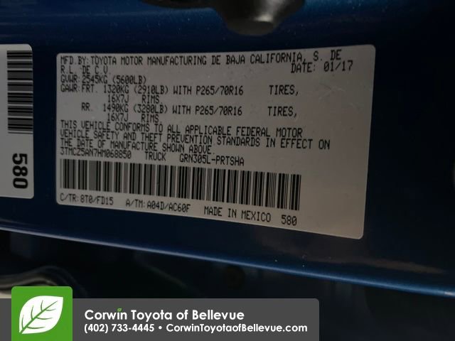 Used 2017 Toyota Tacoma TRD Off-Road image 28