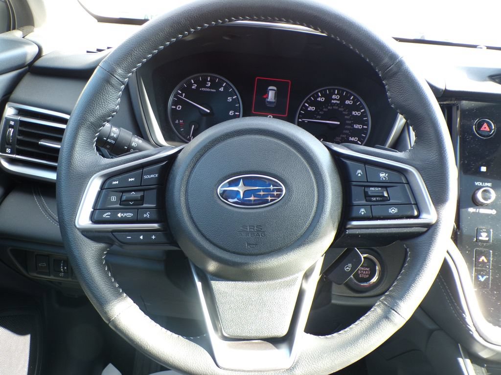Used 2023 Subaru Outback Limited AWD/4WD image 10