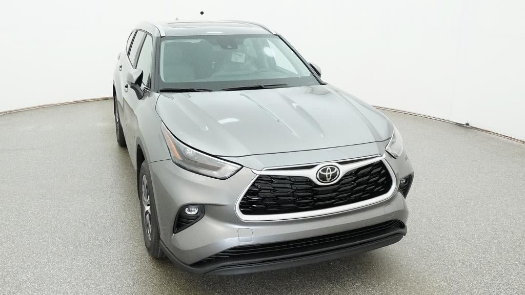 New 2026 Toyota Highlander XLE AWD/4WD image 14