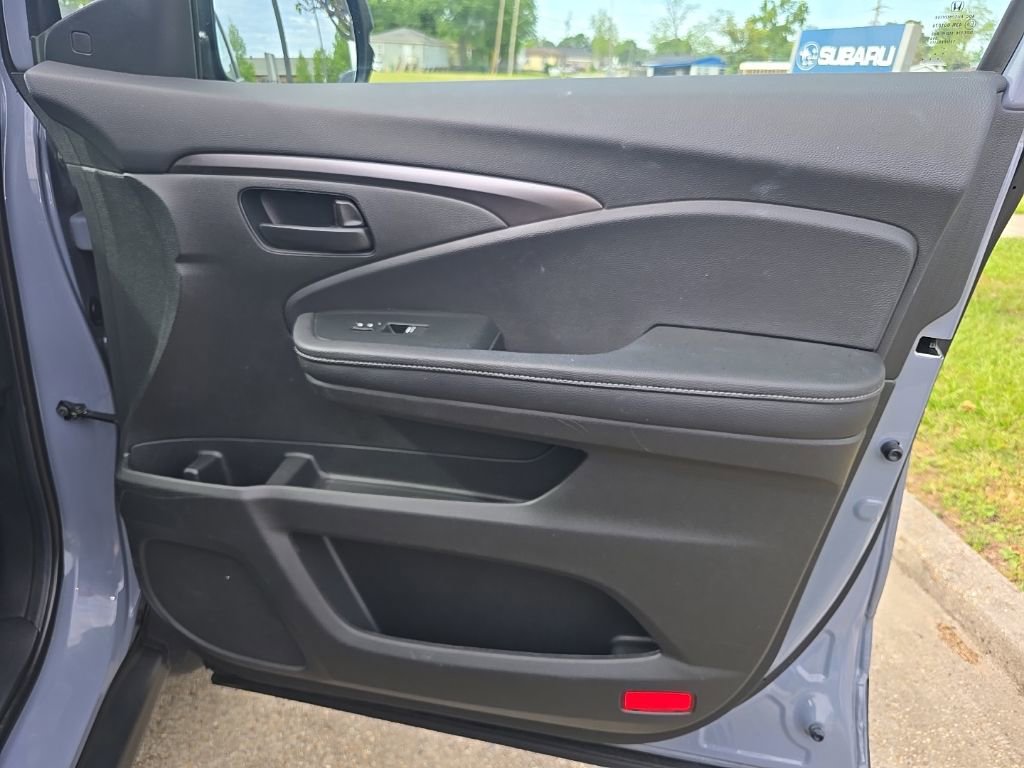 Used 2022 Honda Passport EX-L image 32