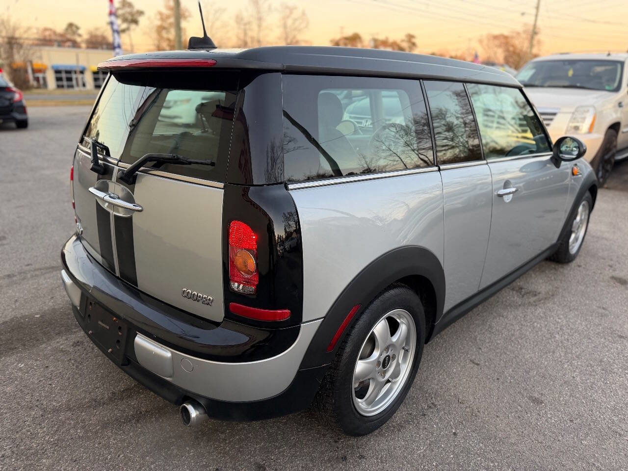 Used 2008 MINI Cooper Clubman Hardtop image 6