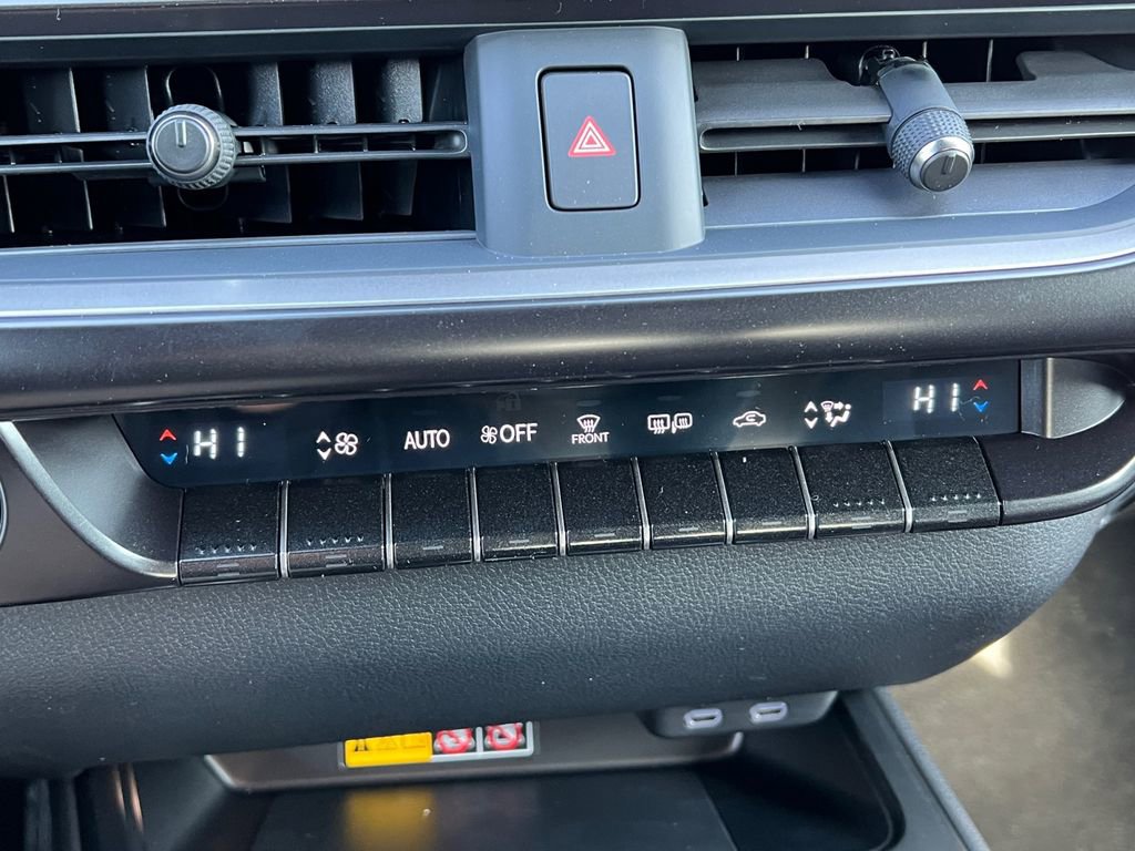 New 2025 Lexus UX 300h AWD image 19