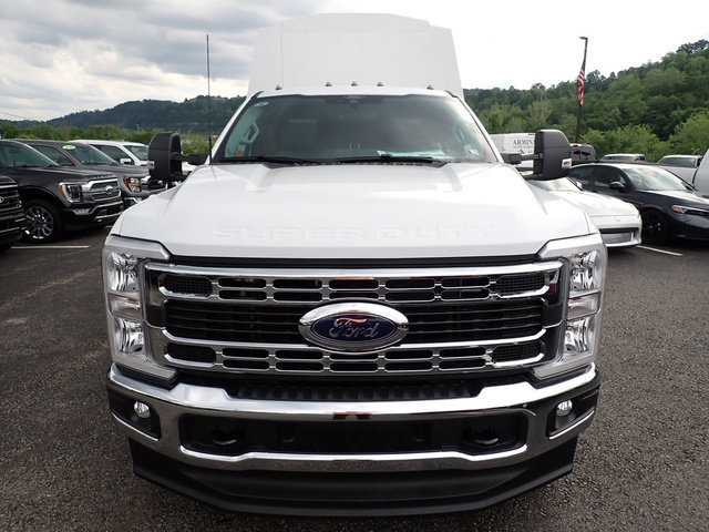 New 2026 Ford F350 XL w/ XL Chrome Package AWD/4WD image 11