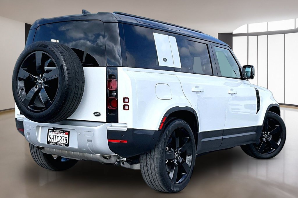Certified 2023 Land Rover Defender 110 SE AWD/4WD image 6