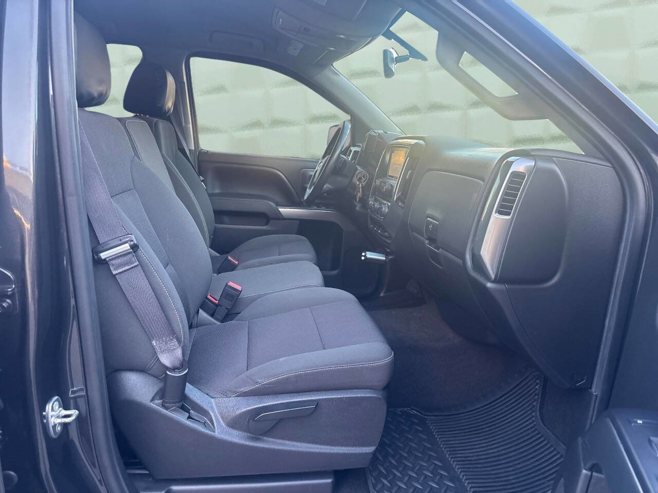 Used 2015 Chevrolet Silverado 1500 LT image 15