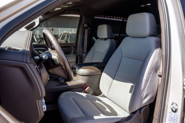 Used 2023 GMC Yukon SLE image 25