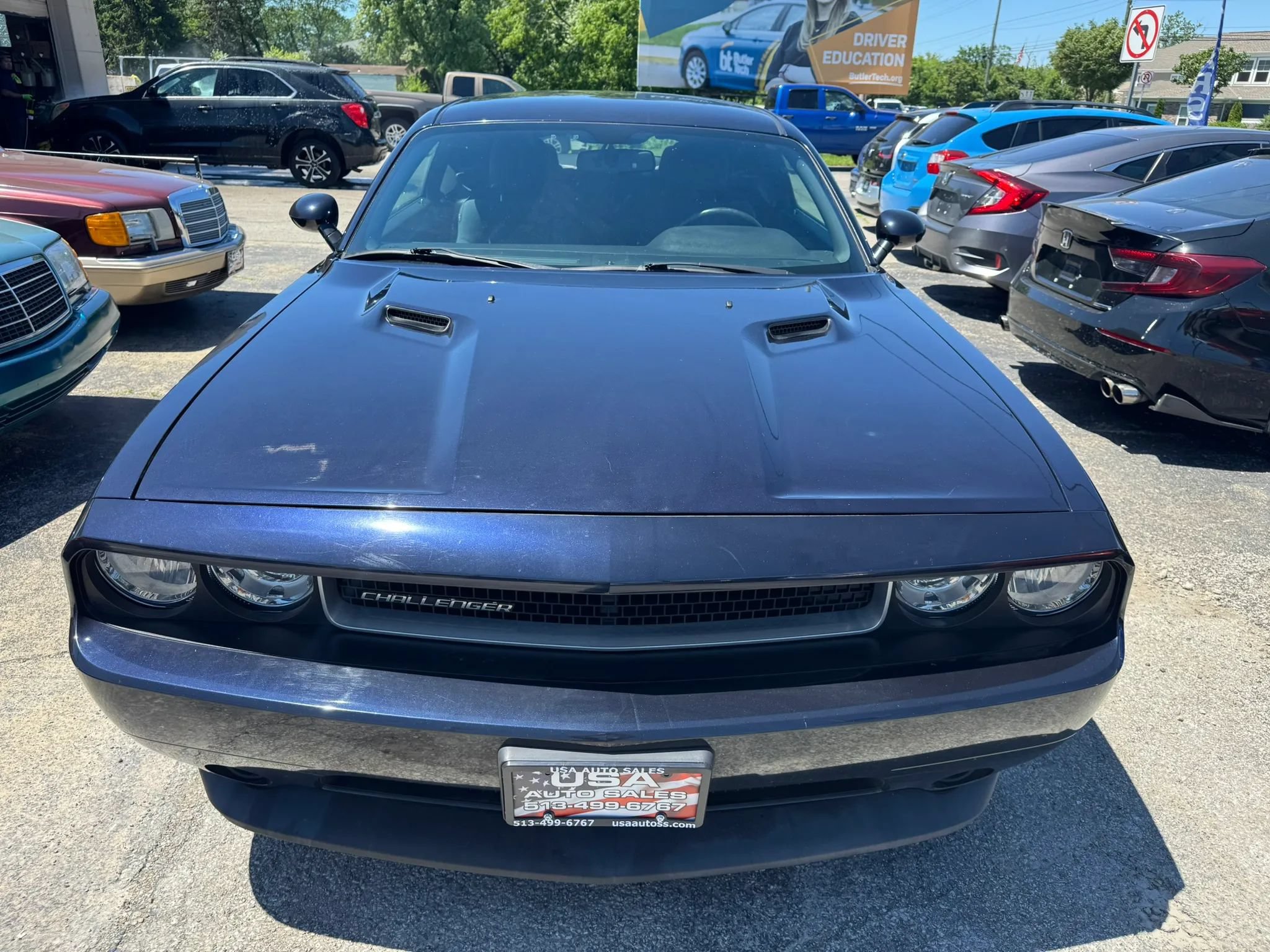 Used 2012 Dodge Challenger SXT RWD image 13