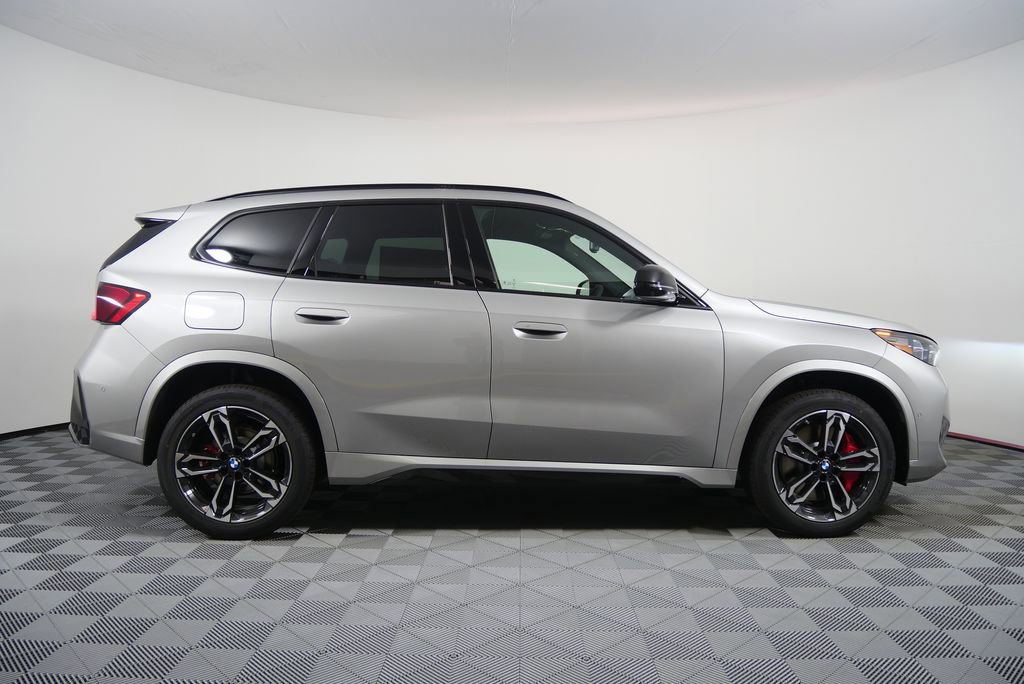 Used 2026 BMW X1 xDrive28i w/ Technology Package image 2