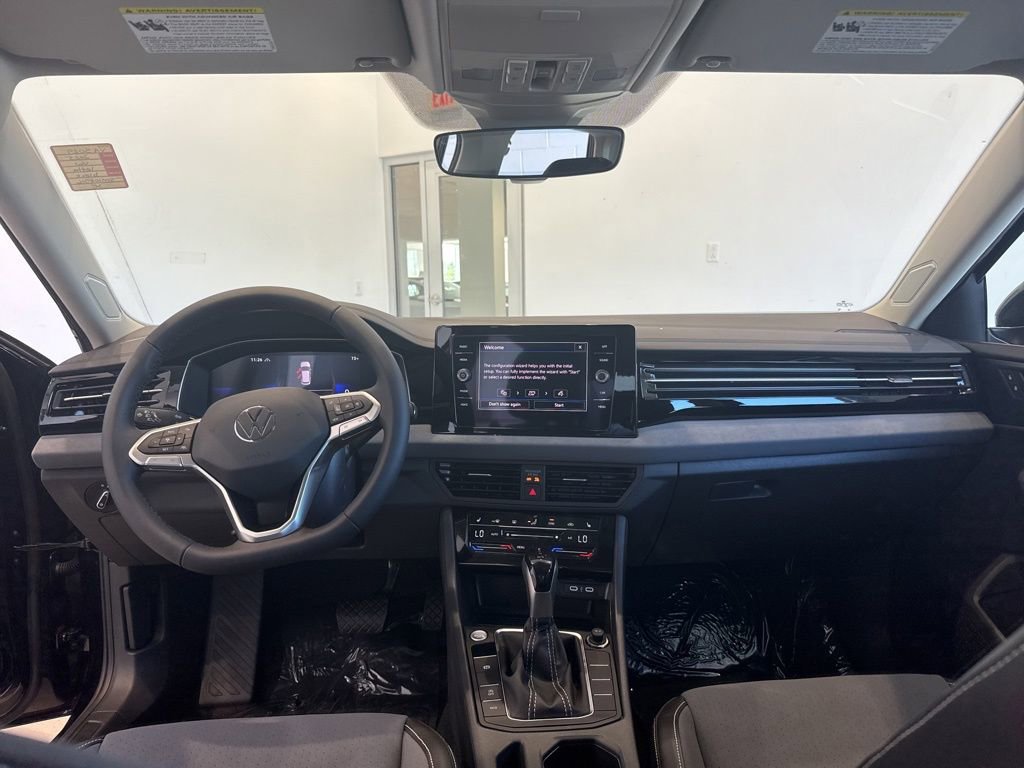 New 2025 Volkswagen Jetta SE image 12