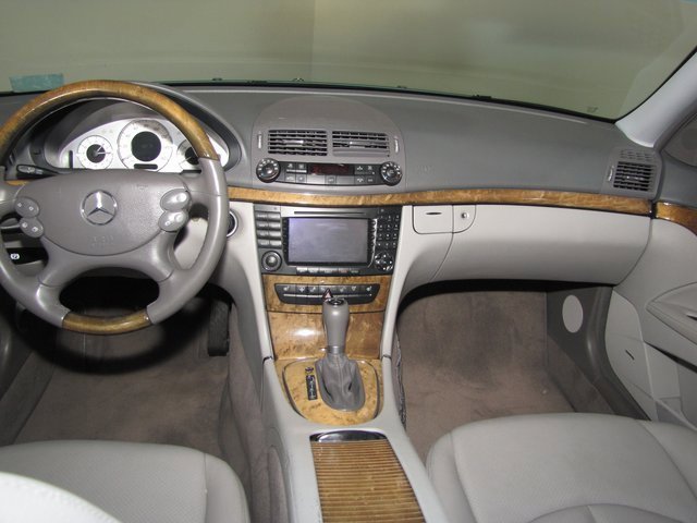 Used 2007 Mercedes-Benz E 350 Sedan image 14
