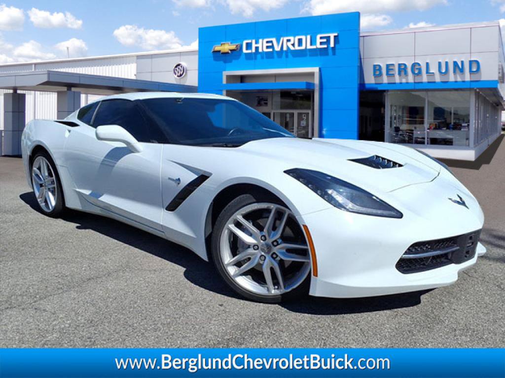 Used 2019 Chevrolet Corvette Stingray Coupe w/ 1LT RWD image 1