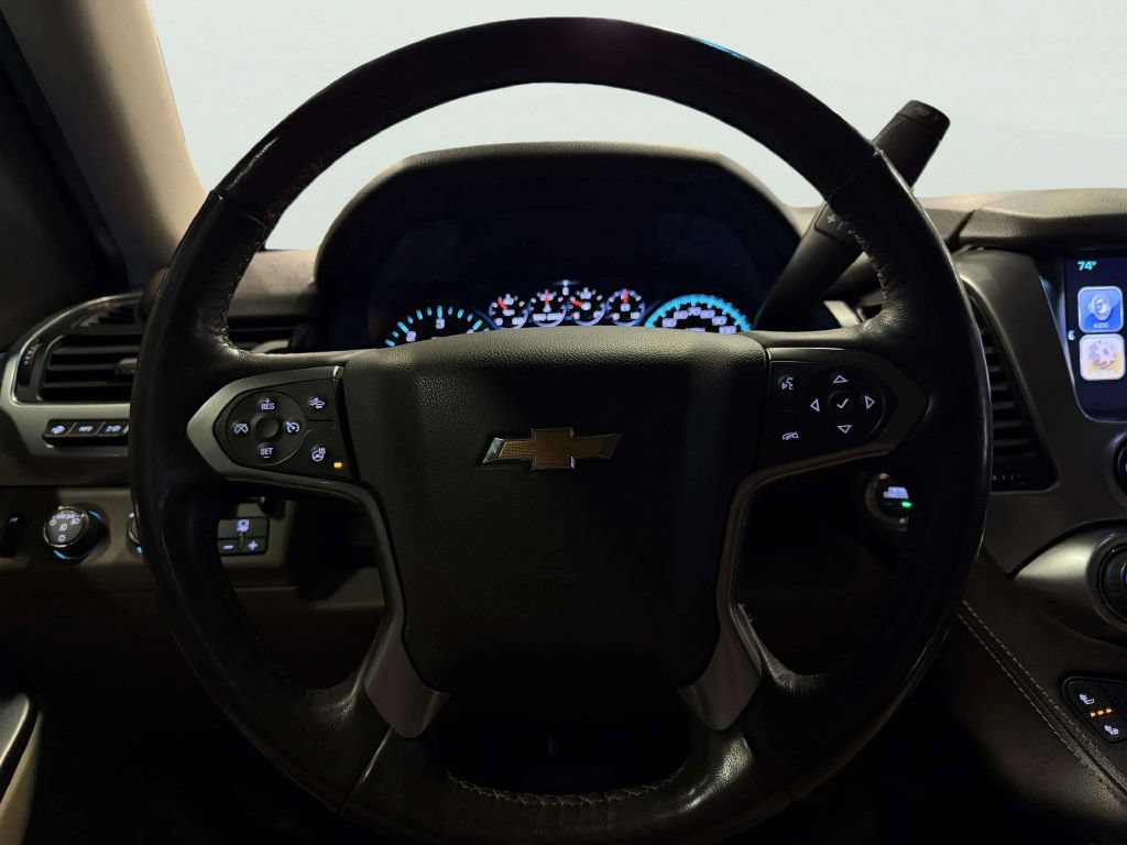 Used 2018 Chevrolet Suburban Premier AWD/4WD image 42