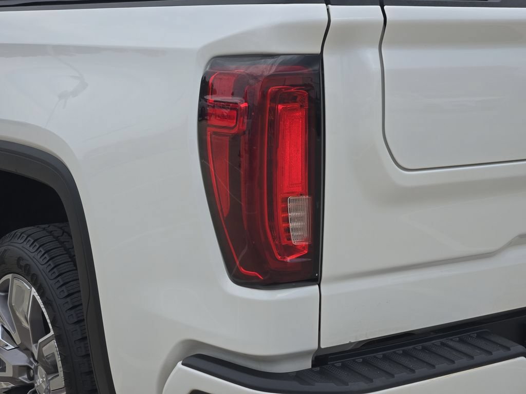 Used 2023 GMC Sierra 1500 Denali w/ Denali Reserve Package AWD/4WD image 14