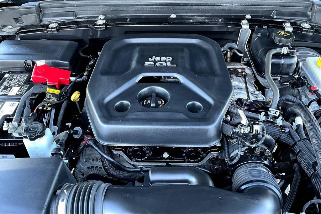 Used 2021 Jeep Wrangler Unlimited Sahara w/ Uconnect 4C Nav & Sound Group image 29