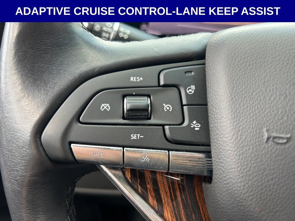 Used 2023 Cadillac Escalade ESV Premium Luxury AWD/4WD image 17
