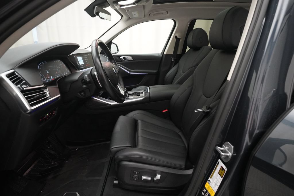 Used 2022 BMW X7 xDrive40i w/ Premium Package AWD/4WD image 6