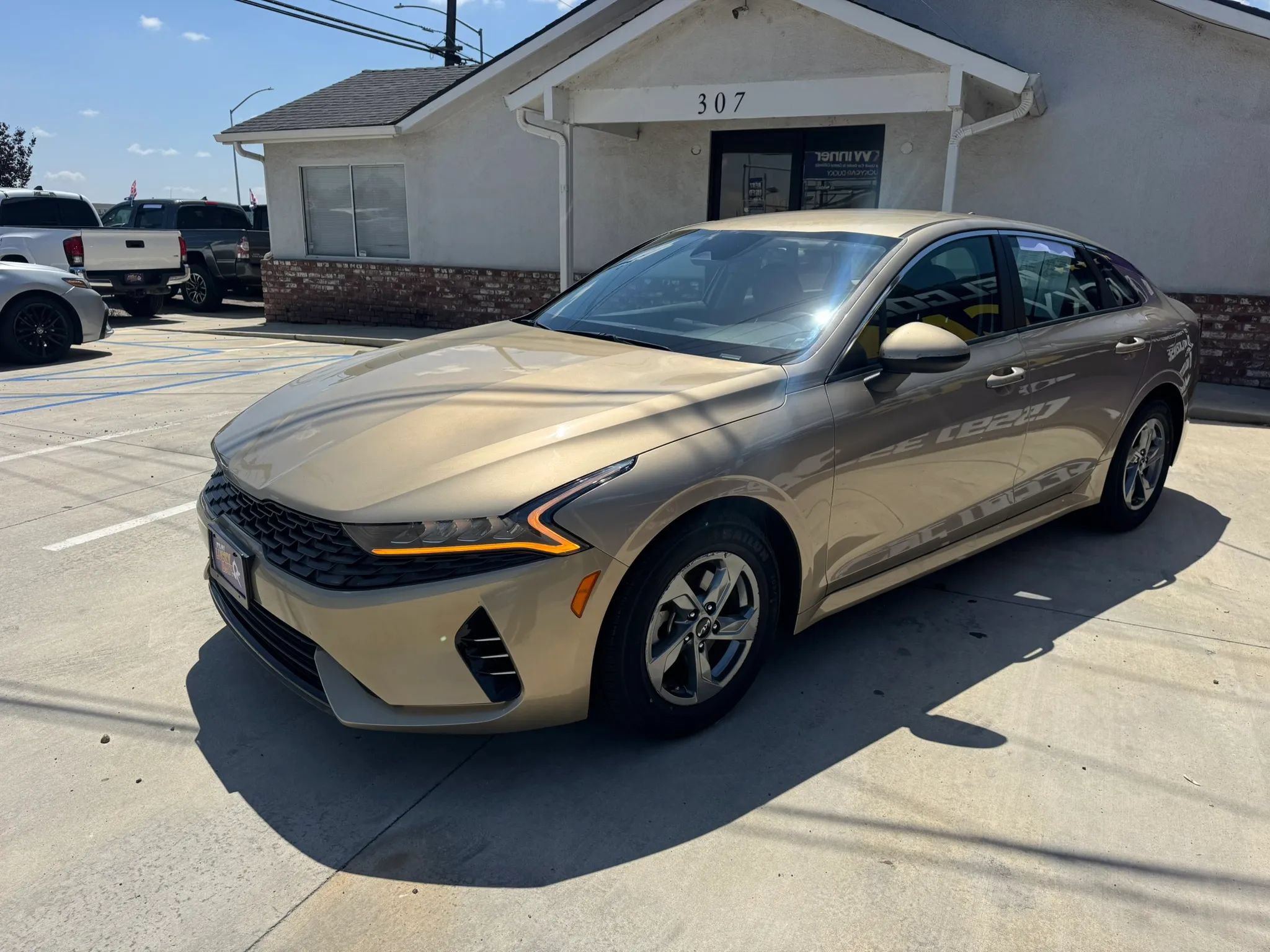Used 2022 Kia K5 LXS FWD image 7