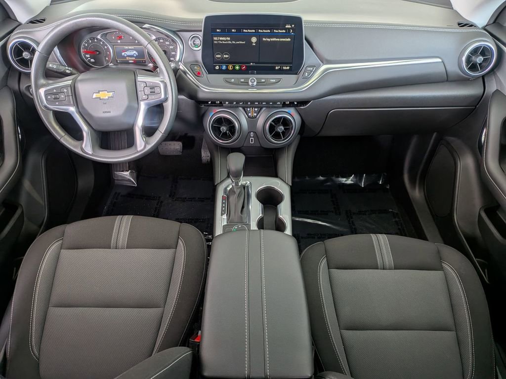 Used 2025 Chevrolet Blazer LT FWD image 28