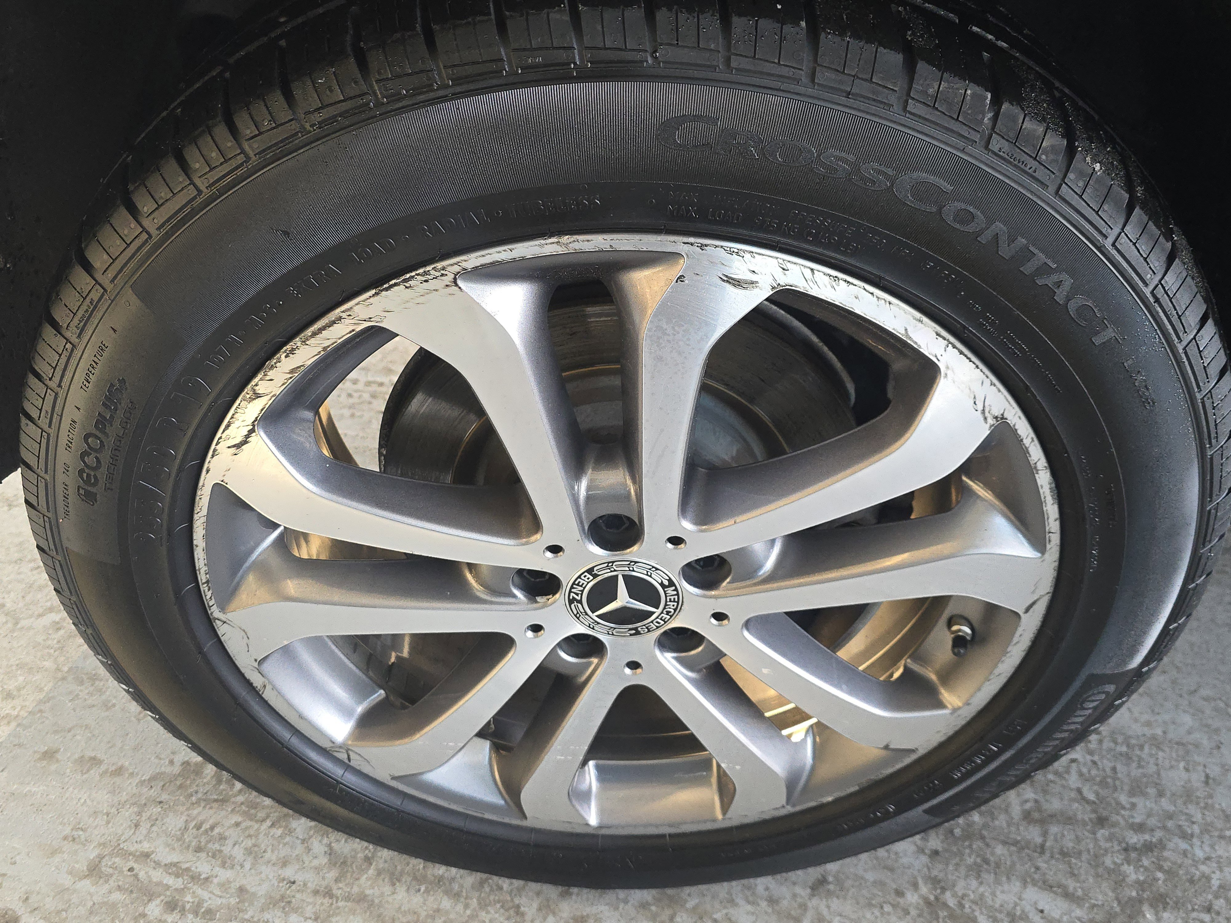 Used 2018 Mercedes-Benz GLE 550e 4MATIC image 9