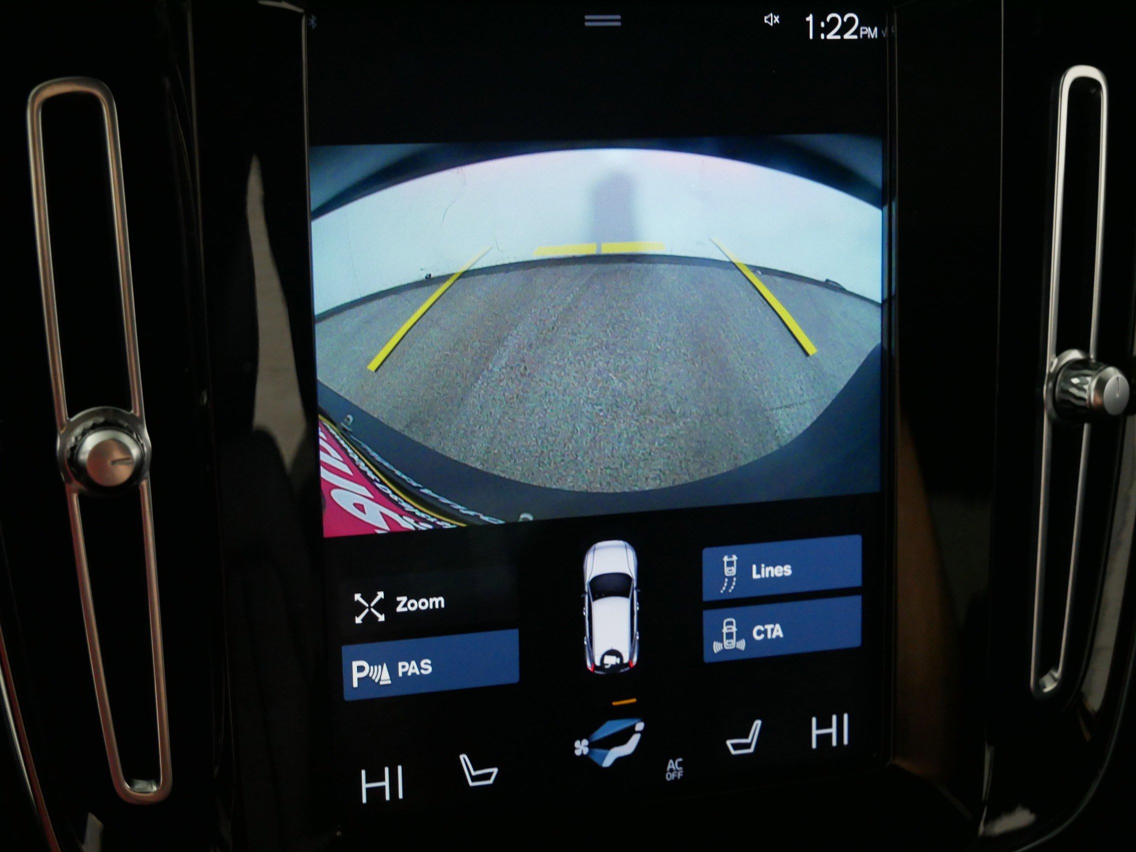 Used 2021 Volvo XC40 T5 Momentum image 33