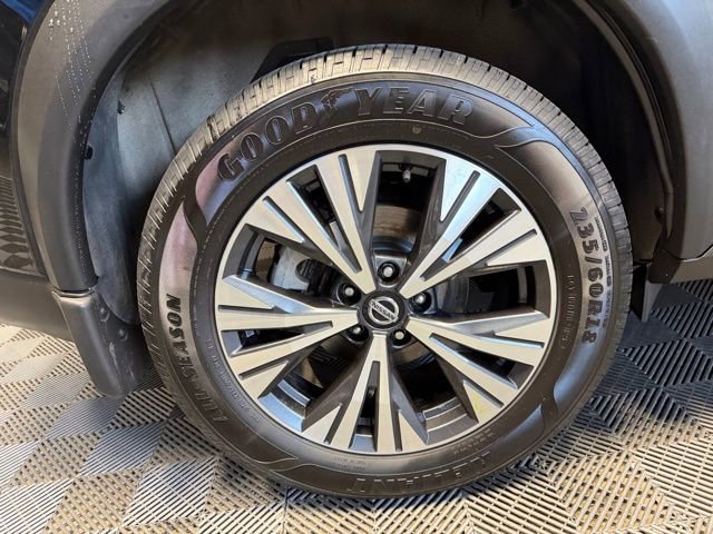 Used 2021 Nissan Rogue SV w/ Premium Package AWD/4WD image 42