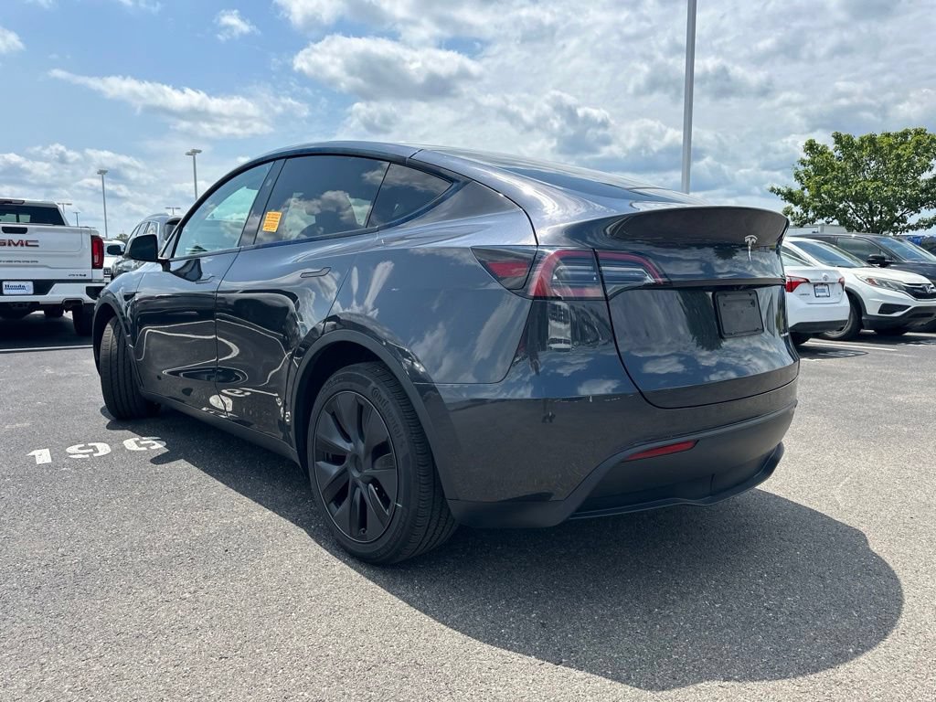 Used 2025 Tesla Model Y Long Range AWD/4WD image 8
