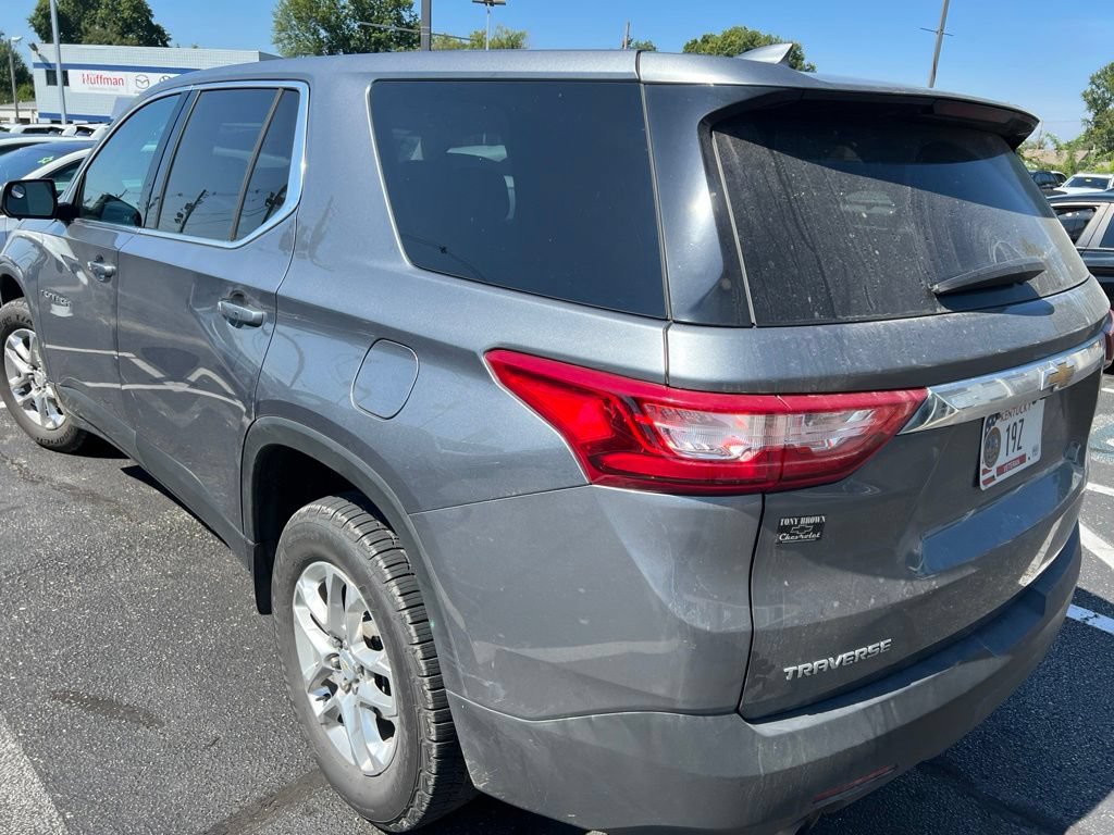 Used 2021 Chevrolet Traverse LS FWD image 9