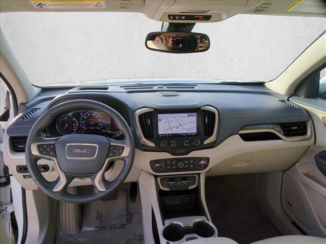 Used 2023 GMC Terrain Denali w/ Denali Premium Package image 18