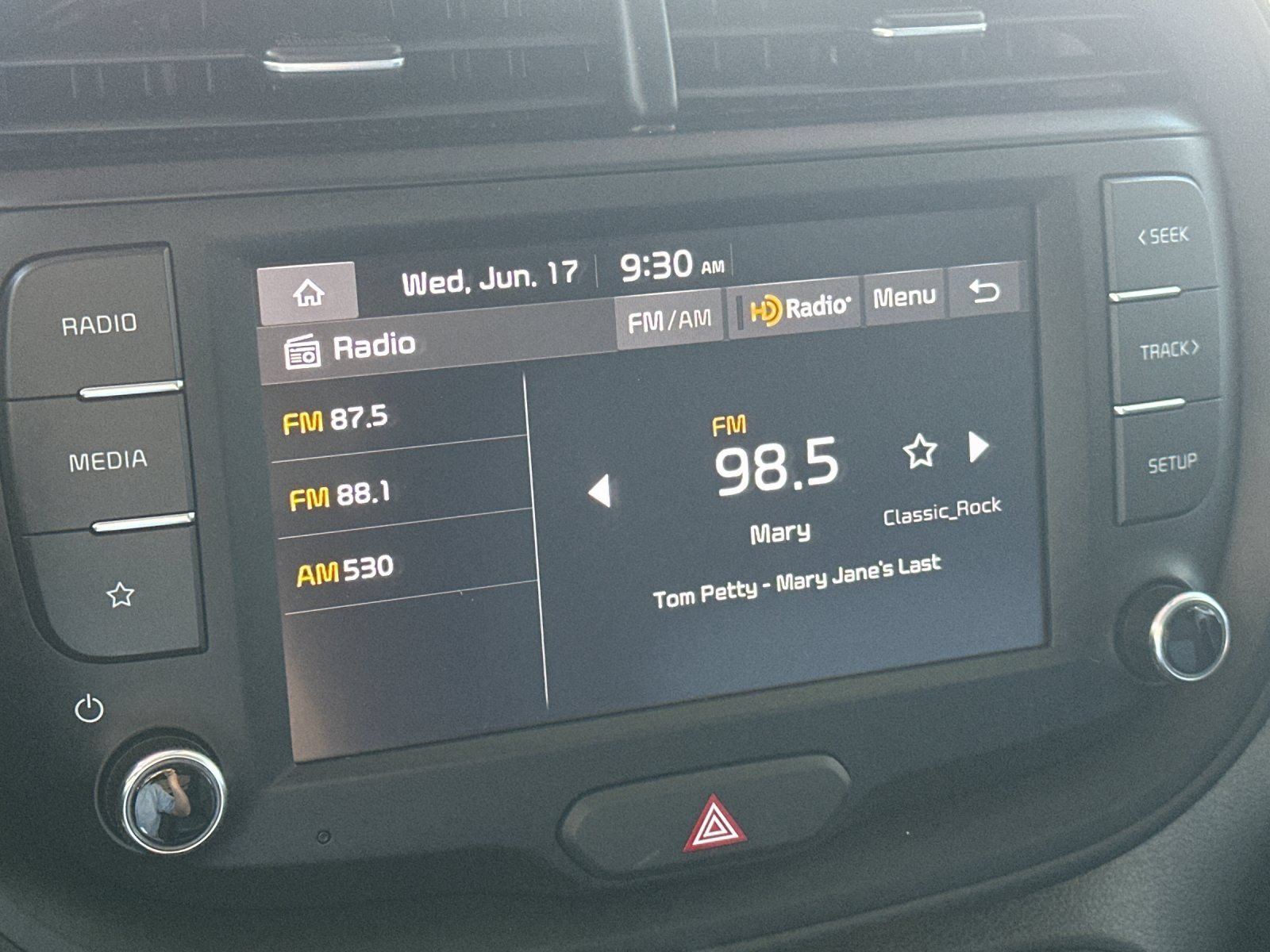 Used 2025 Kia Soul LX w/ LX Technology Package FWD image 18