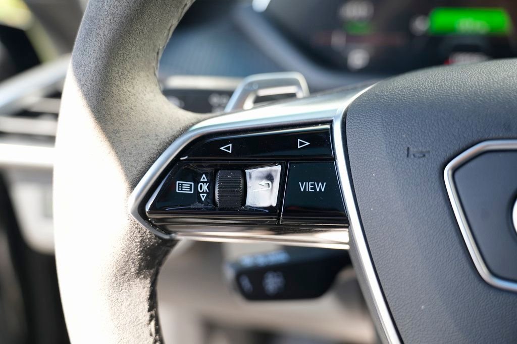 Used 2022 Audi e-tron GT Premium Plus AWD/4WD image 45