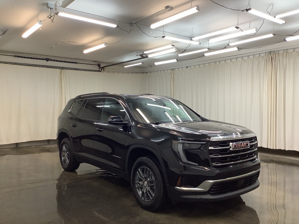 Used 2025 GMC Acadia Elevation FWD image 3