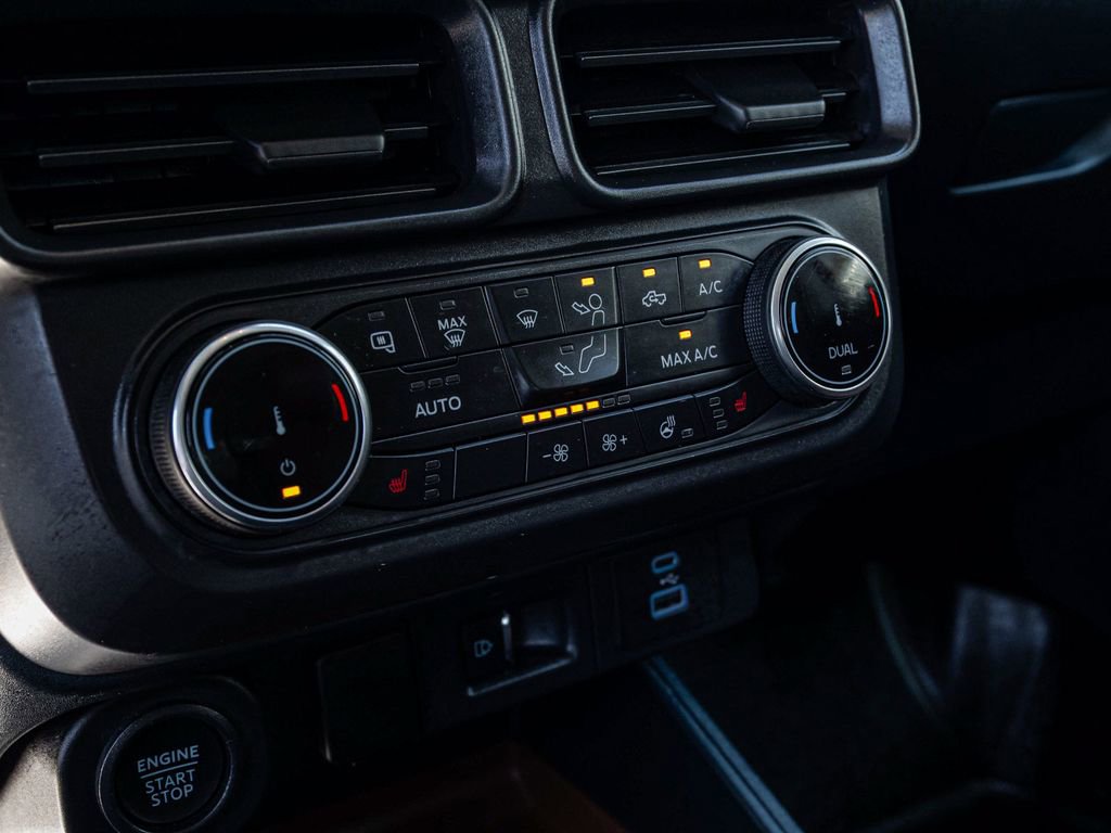 Used 2022 Ford Maverick Lariat w/ Lariat Luxury Package image 22