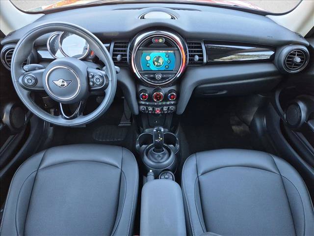 Used 2021 MINI Cooper 2-Door Hardtop FWD image 17