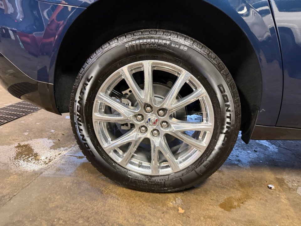 Used 2024 Buick Enclave Essence w/ Experience Buick Package image 25