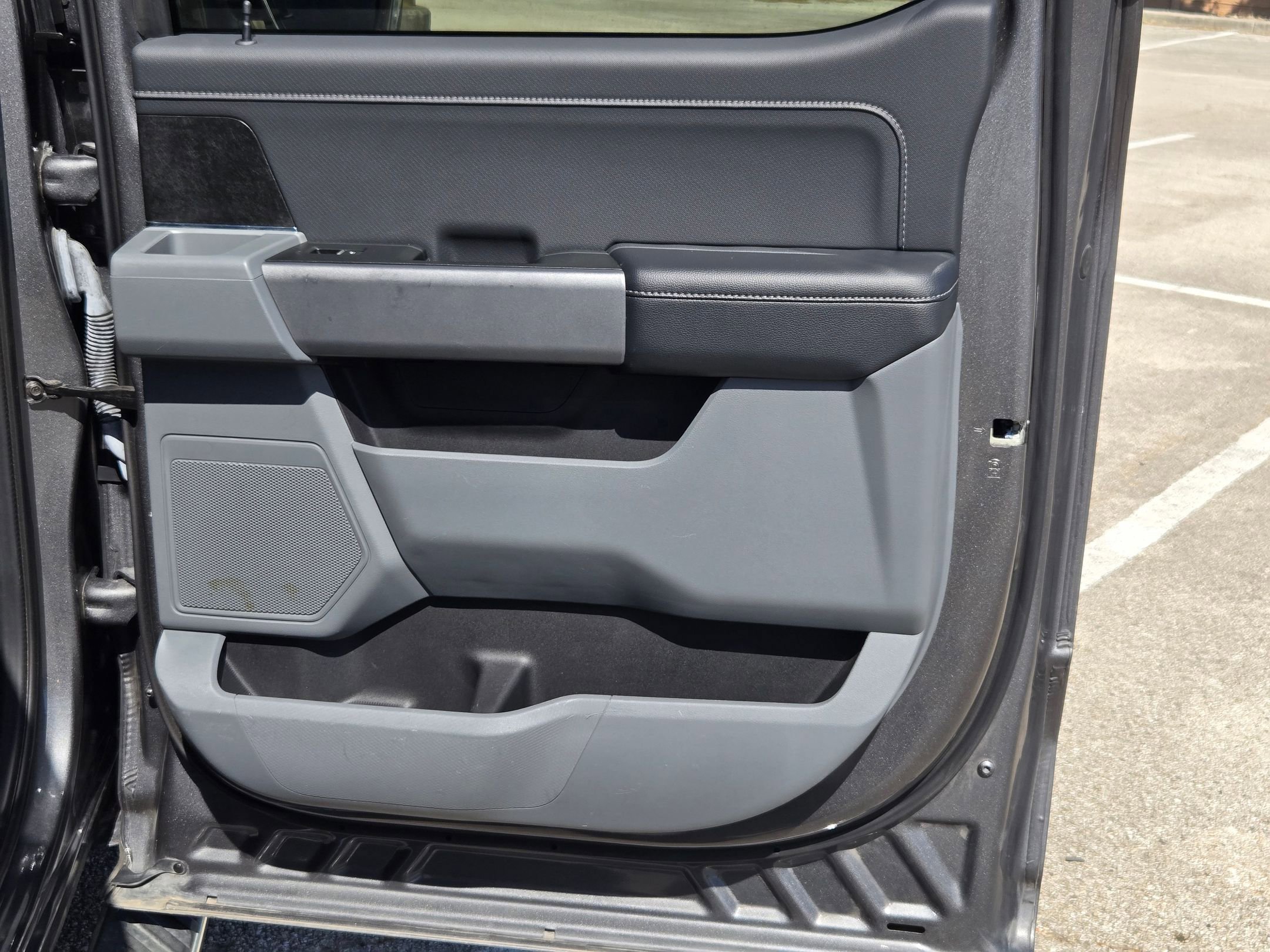 Used 2023 Ford F150 XLT w/ Equipment Group 302A High image 26