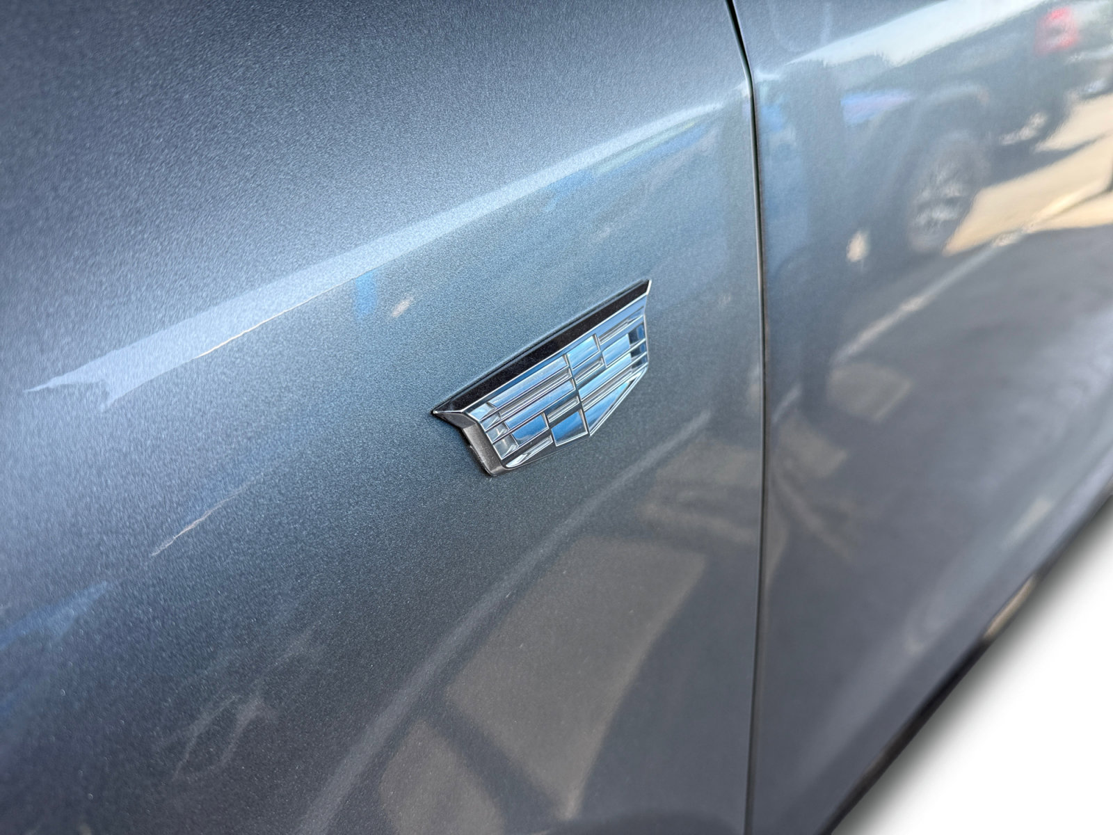 Used 2025 Cadillac XT4 Premium Luxury FWD image 13