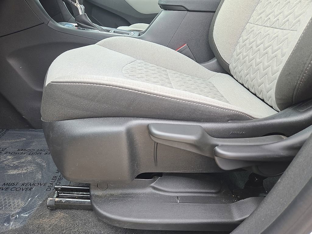 Used 2024 Chevrolet Equinox LS image 25