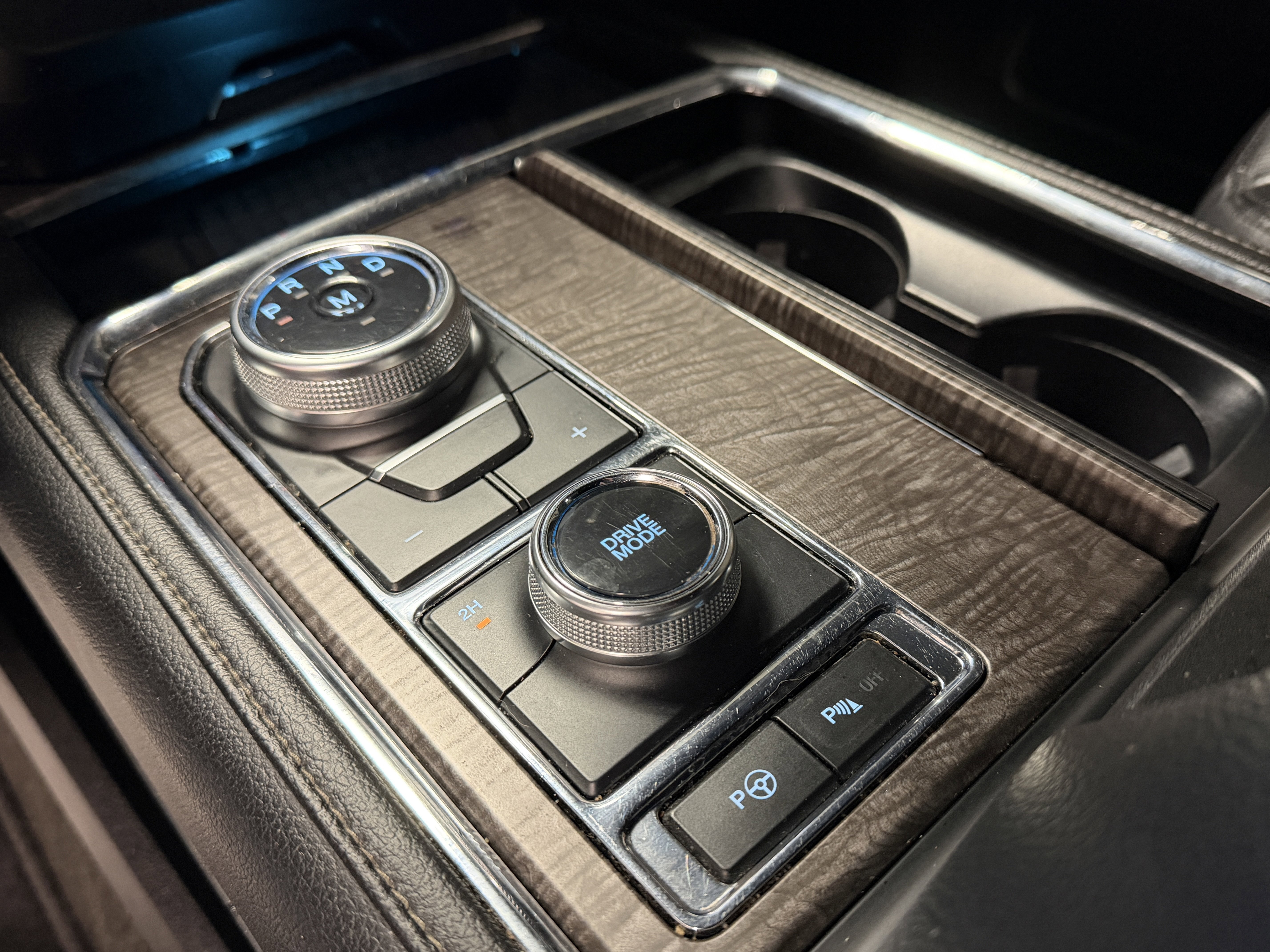 Used 2019 Ford Expedition Limited w/ Equipment Group 302A image 12