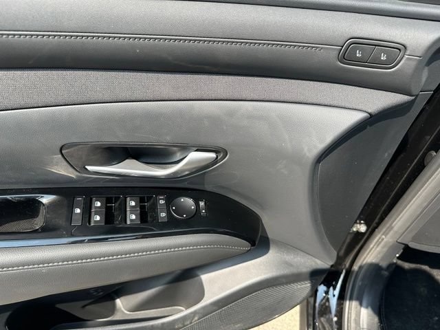 Used 2025 Hyundai Tucson Limited AWD/4WD image 20