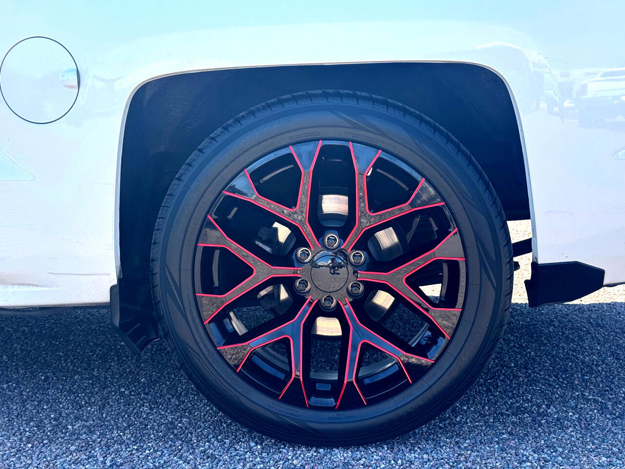 Used 2018 Chevrolet Silverado 1500 LT w/ All Star Edition image 17
